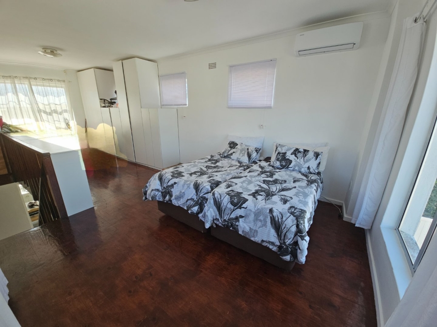 4 Bedroom Property for Sale in Marina Da Gama Western Cape